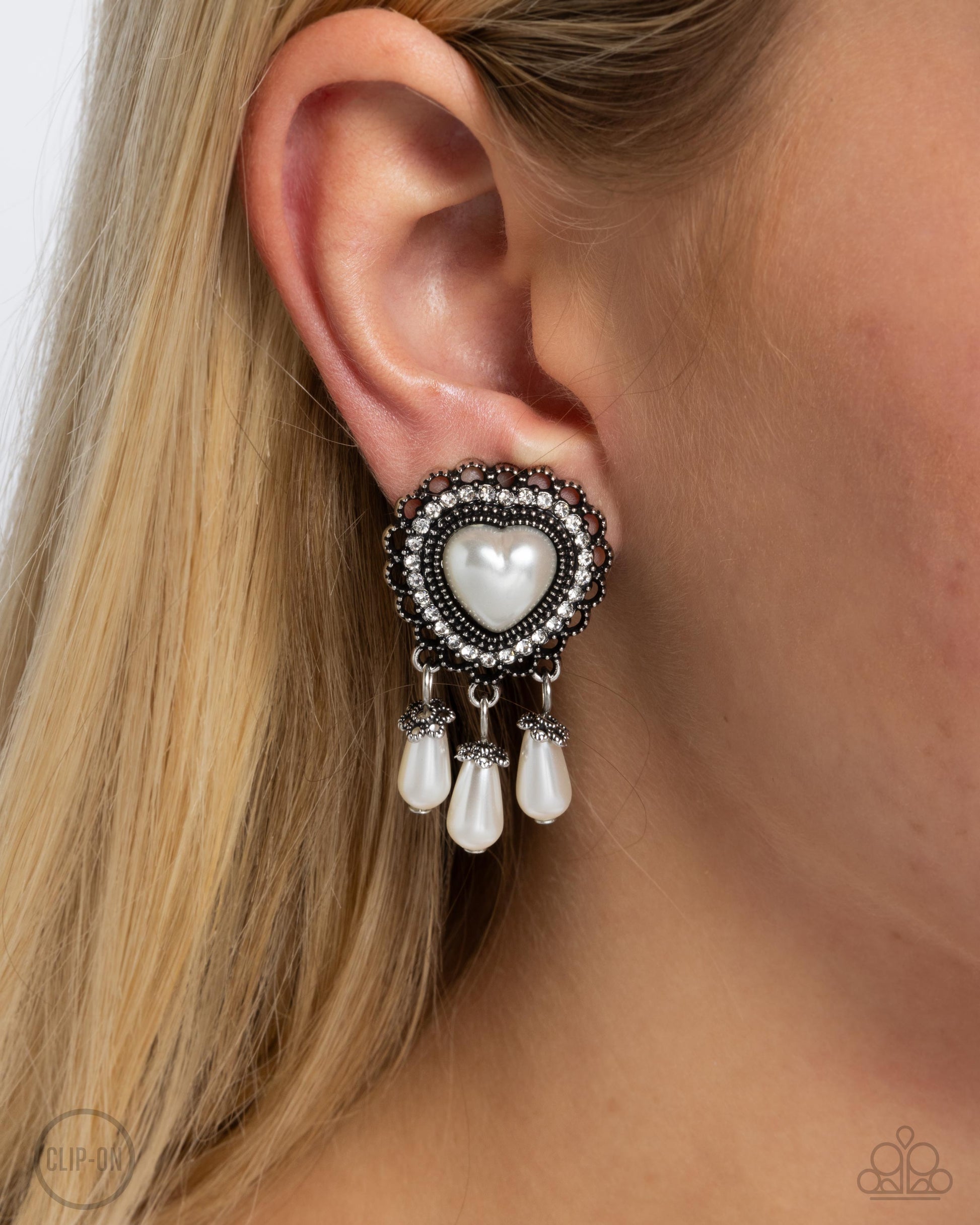 Sumptuous Story - white - Paparazzi CLIP ON earrings