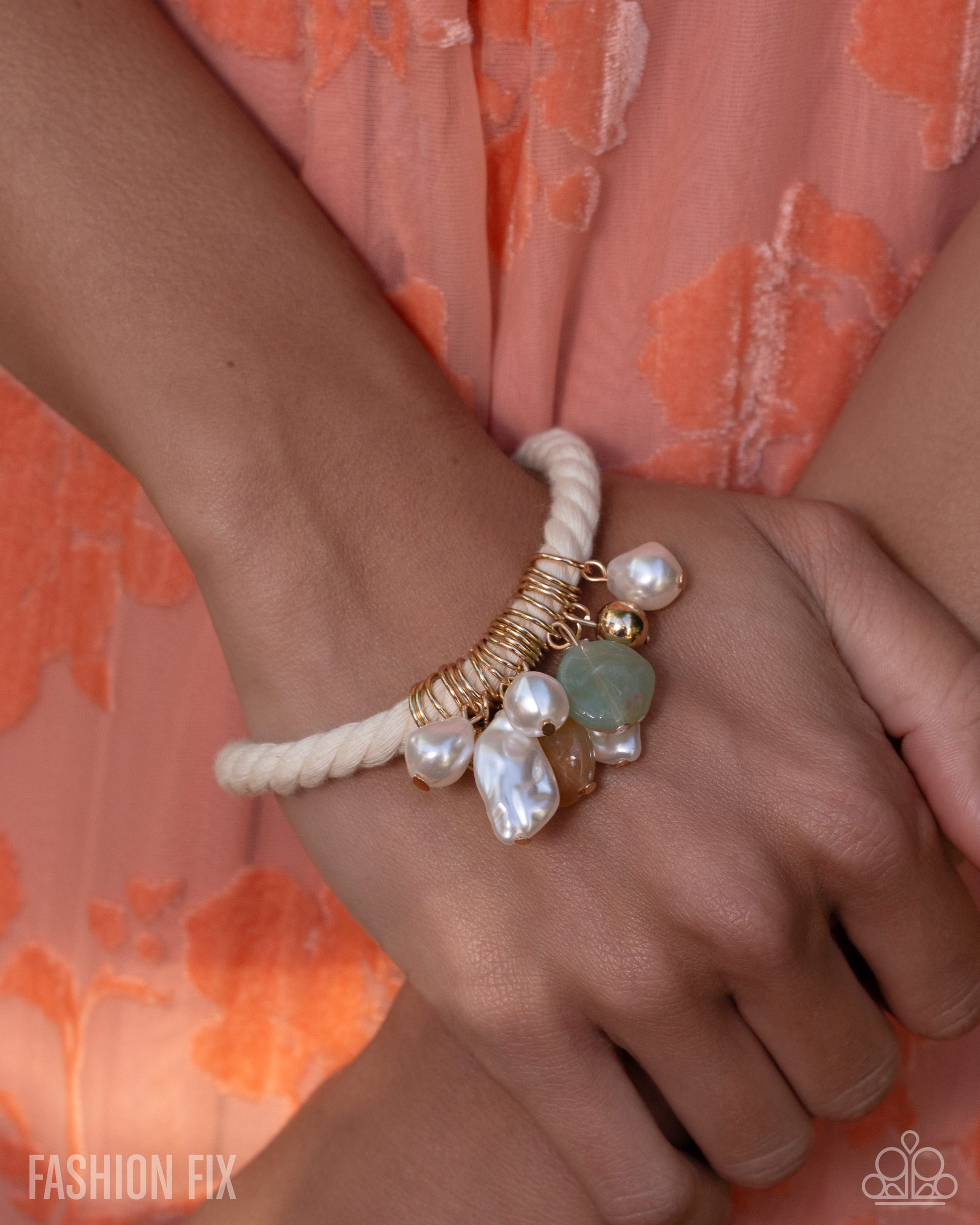 Sunset Sightings Complete Look - August 2026 - Paparazzi Accessories Trend Blend