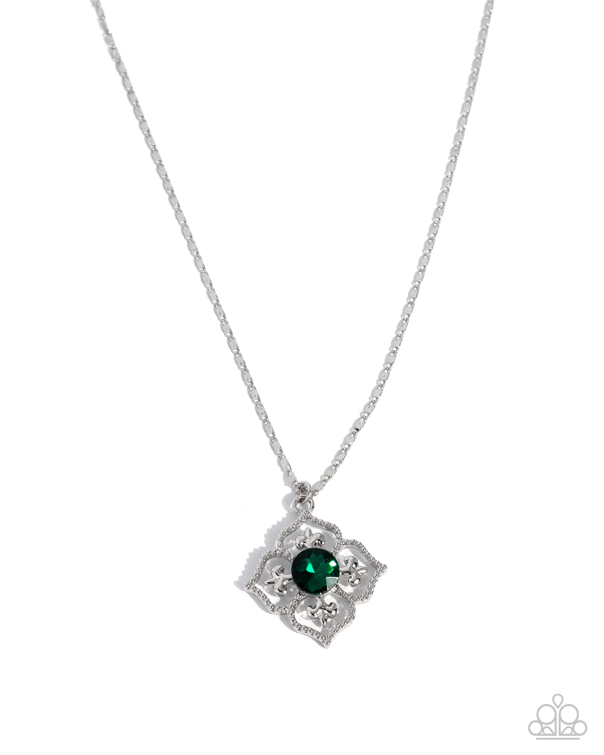 Supreme Elegance - green - Paparazzi necklace