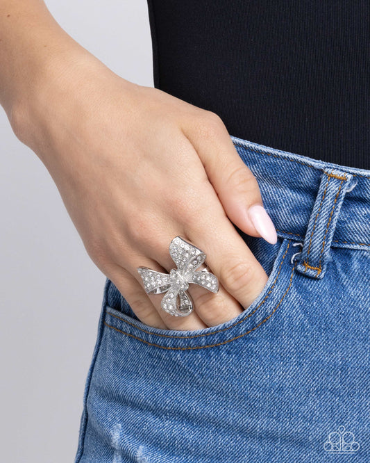 Sweetheart Souvenir - white - Paparazzi ring