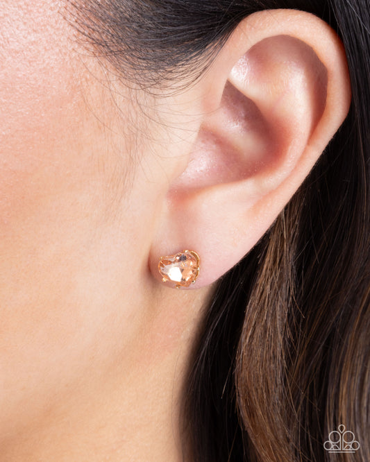 Sweetheart Stunner - gold - Paparazzi earrings