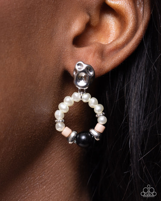 Swirl Selfie - black - Paparazzi earrings