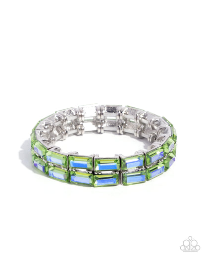 Symmetrical Statement - green - Paparazzi bracelet