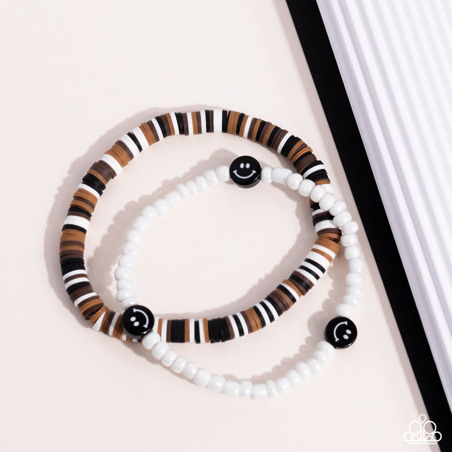 Tabloid Talent - black - Paparazzi bracelet