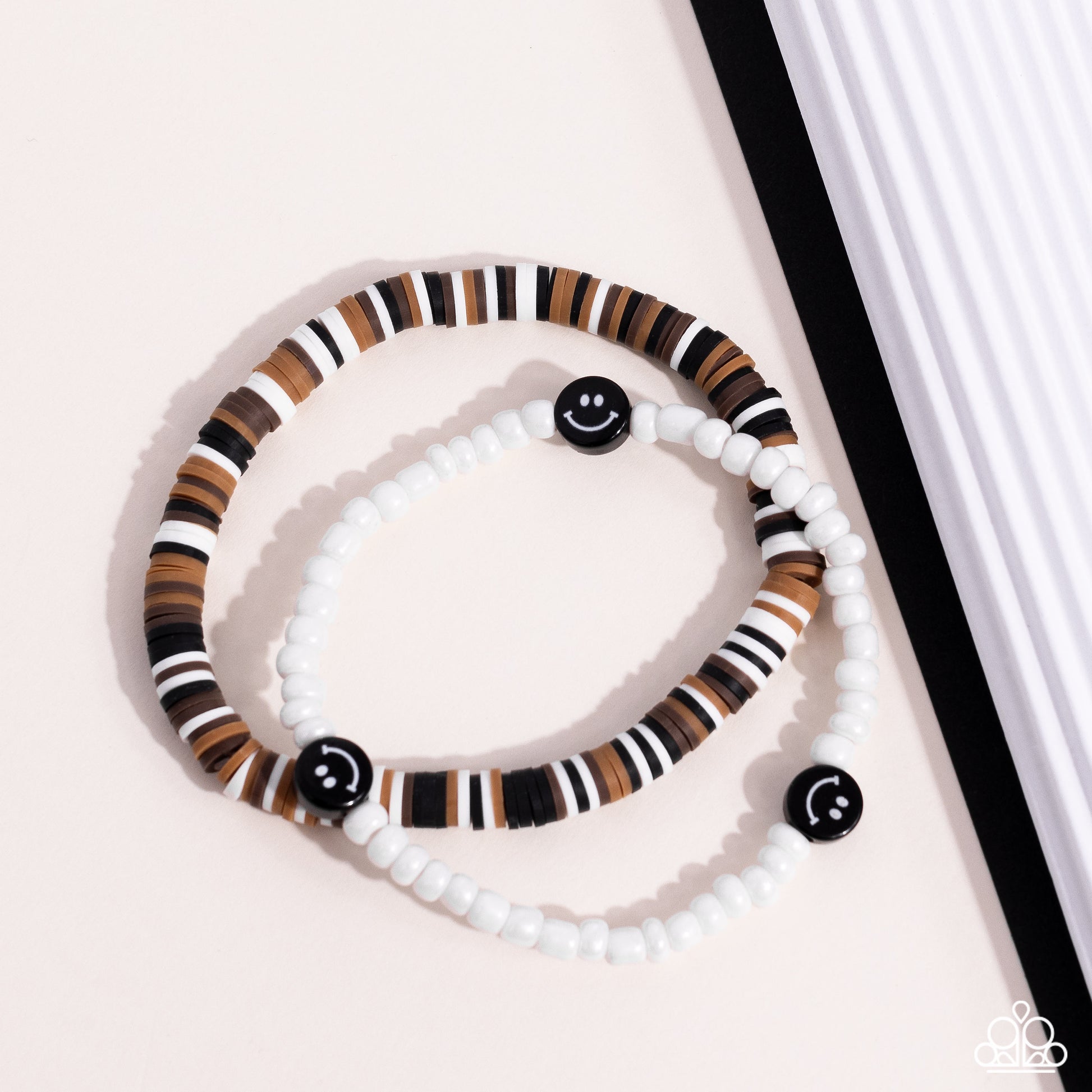 Tabloid Talent - black - Paparazzi bracelet