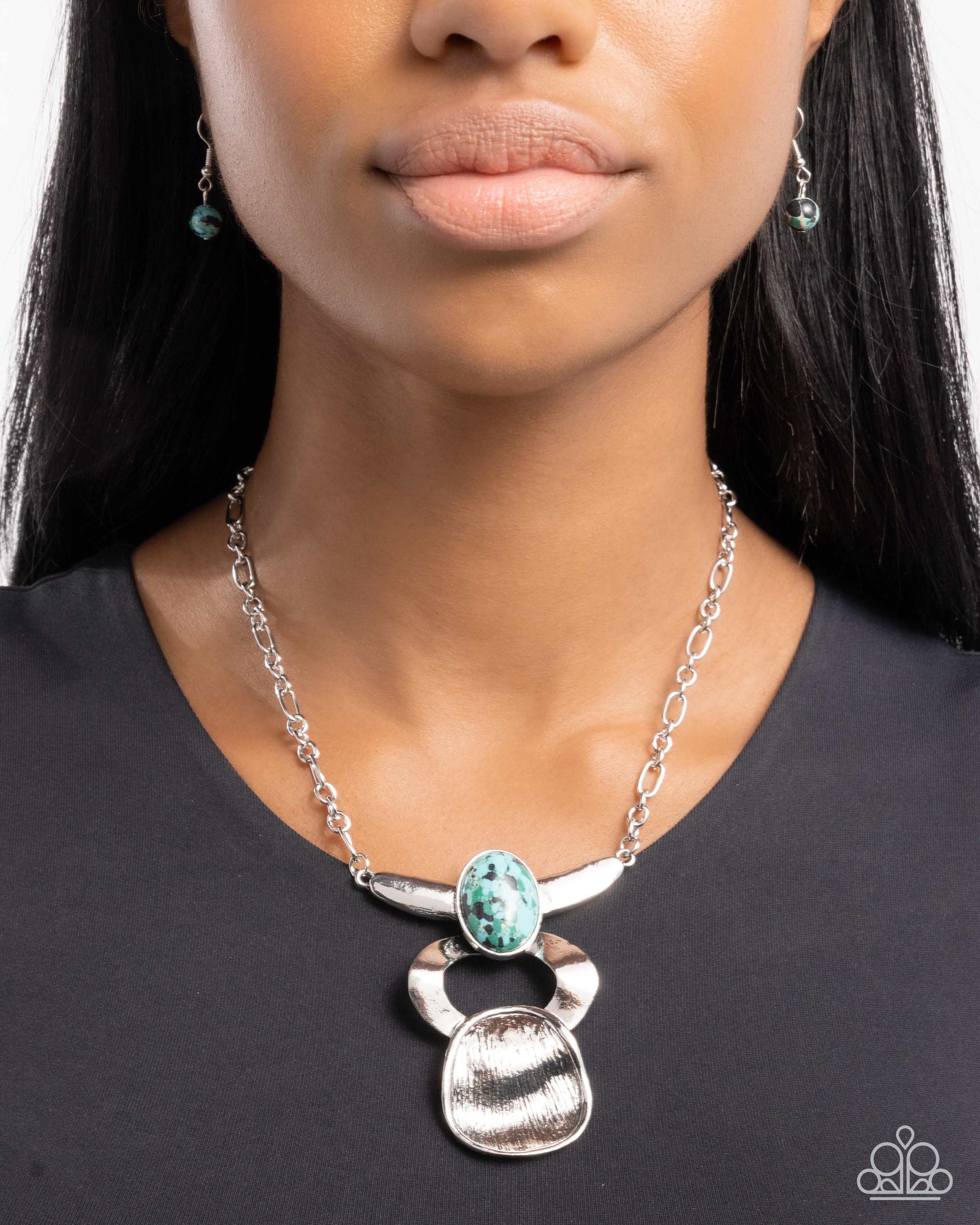 Tailored Tiers - green - Paparazzi necklace