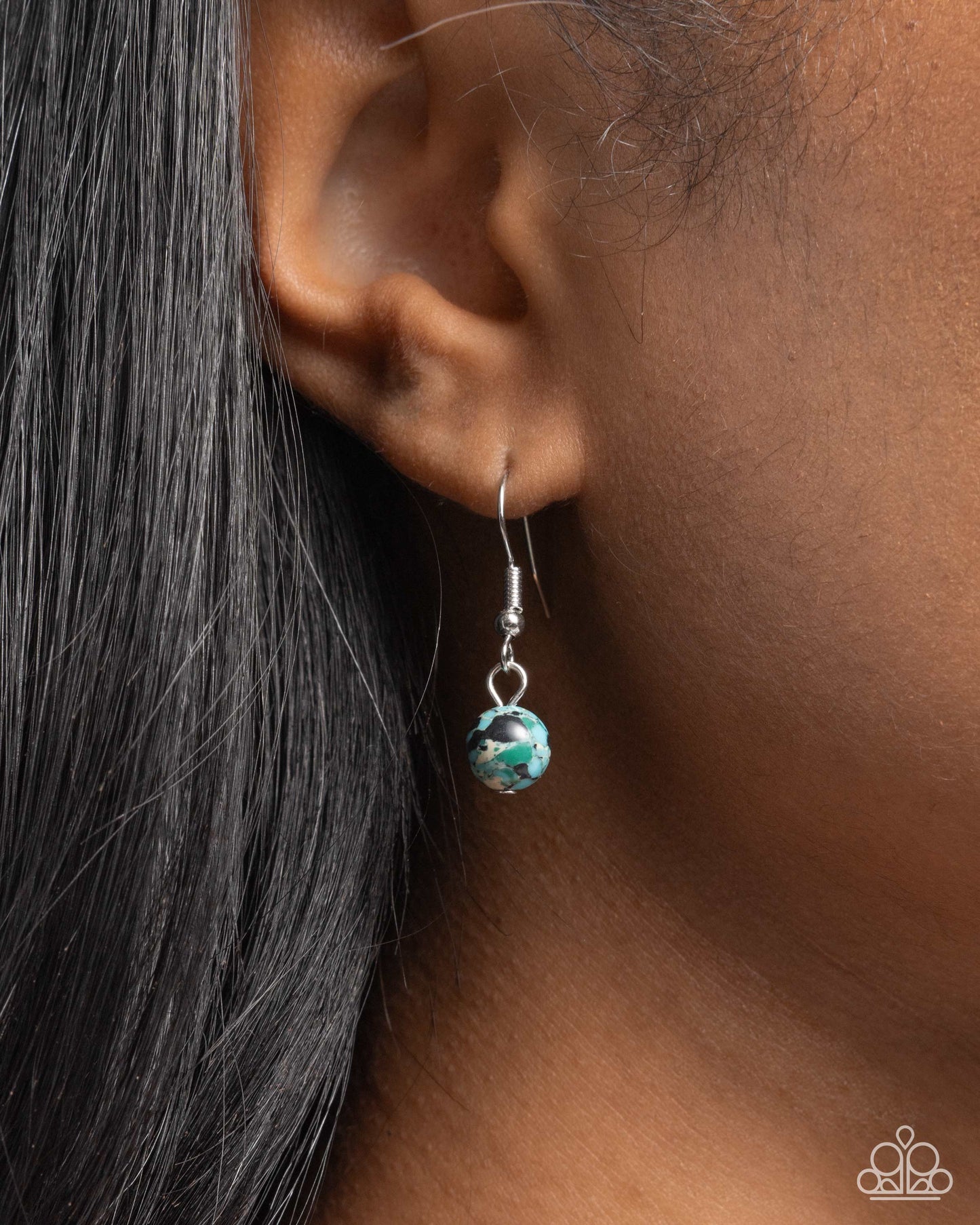 Tailored Tiers - green - Paparazzi necklace