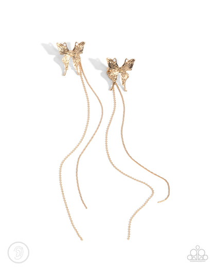 Take Flight - gold - Paparazzi ear cuff