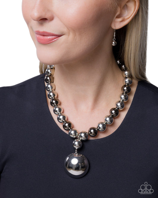Taking A Shine To - silver - Paparazzi necklace