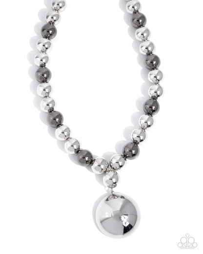 Taking A Shine To - silver - Paparazzi necklace