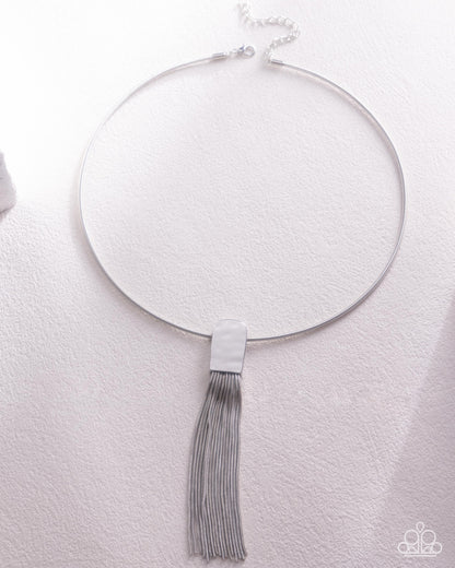 Tassel Tremolo - silver - Paparazzi necklace