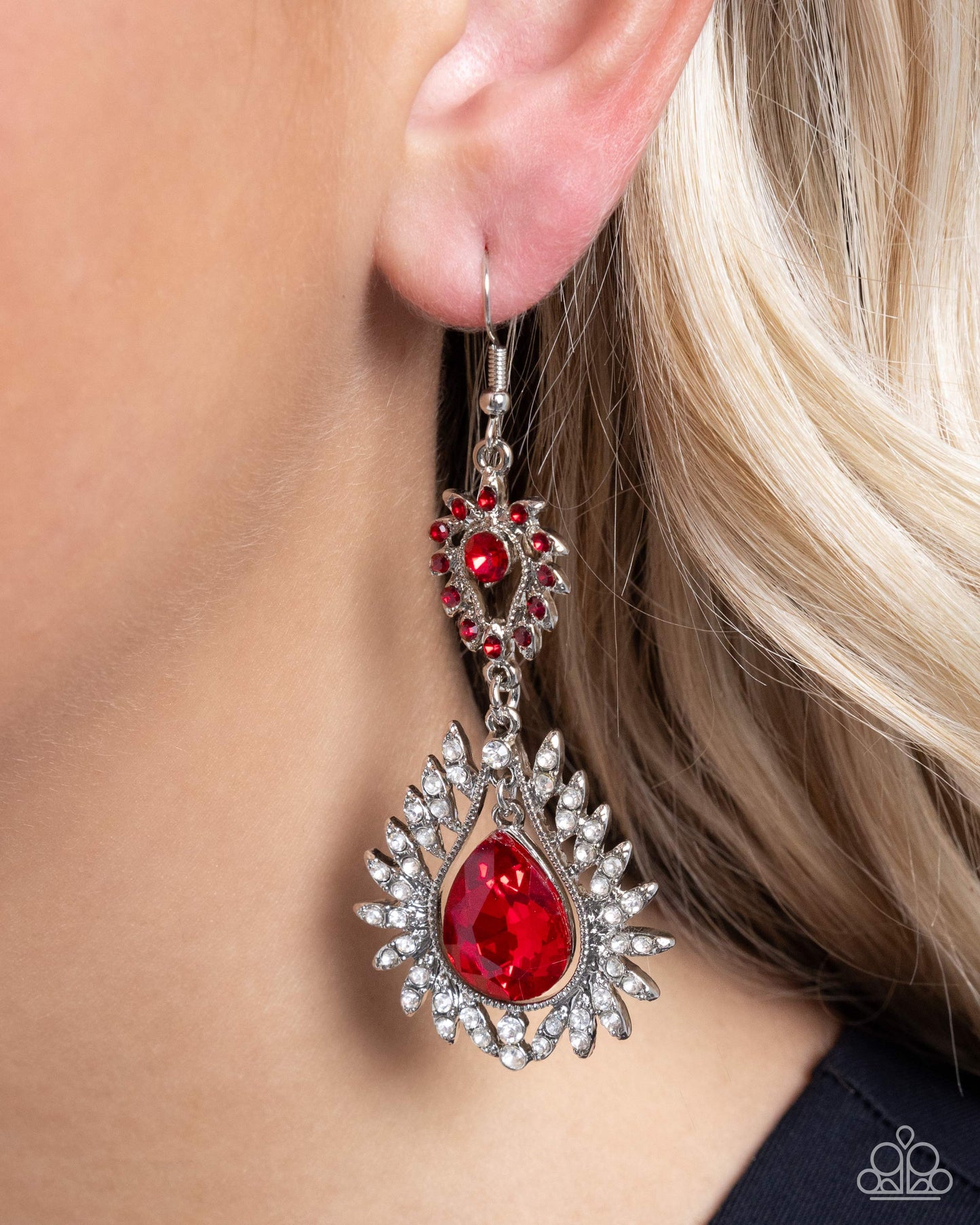 Teardrop Traveler - red - Paparazzi earrings