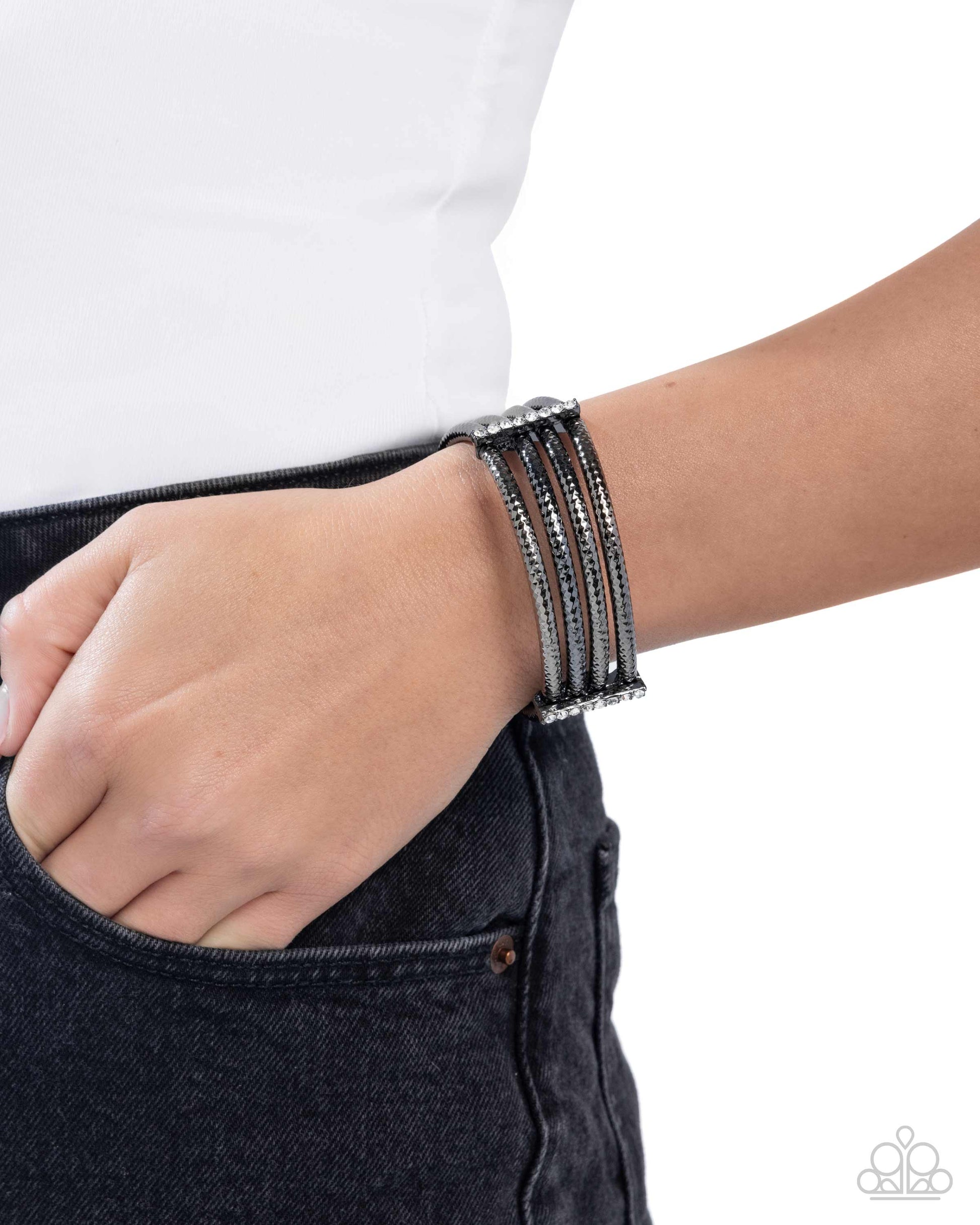 Teeming with Taste - black - Paparazzi bracelet