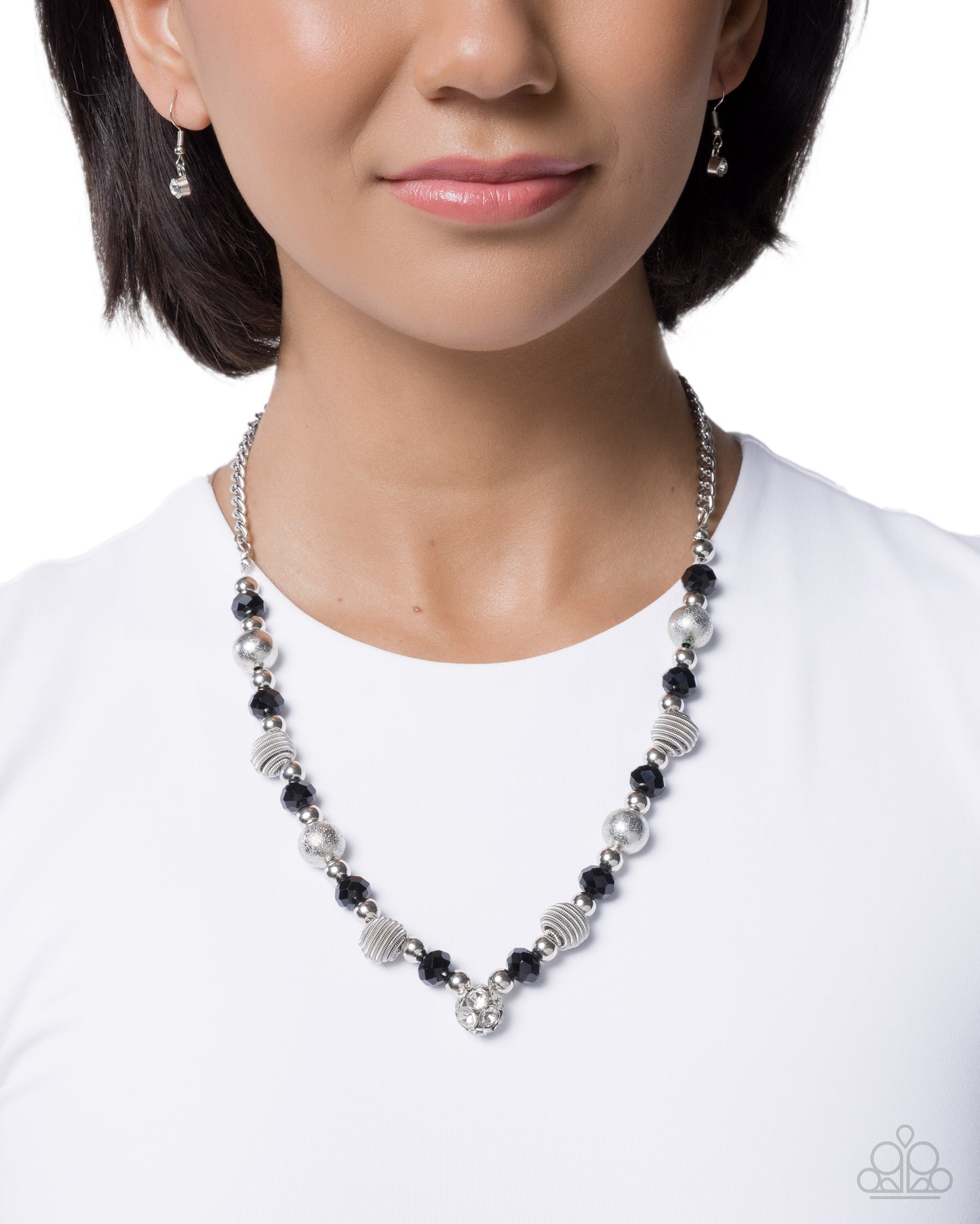 Textured Time - black - Paparazzi necklace