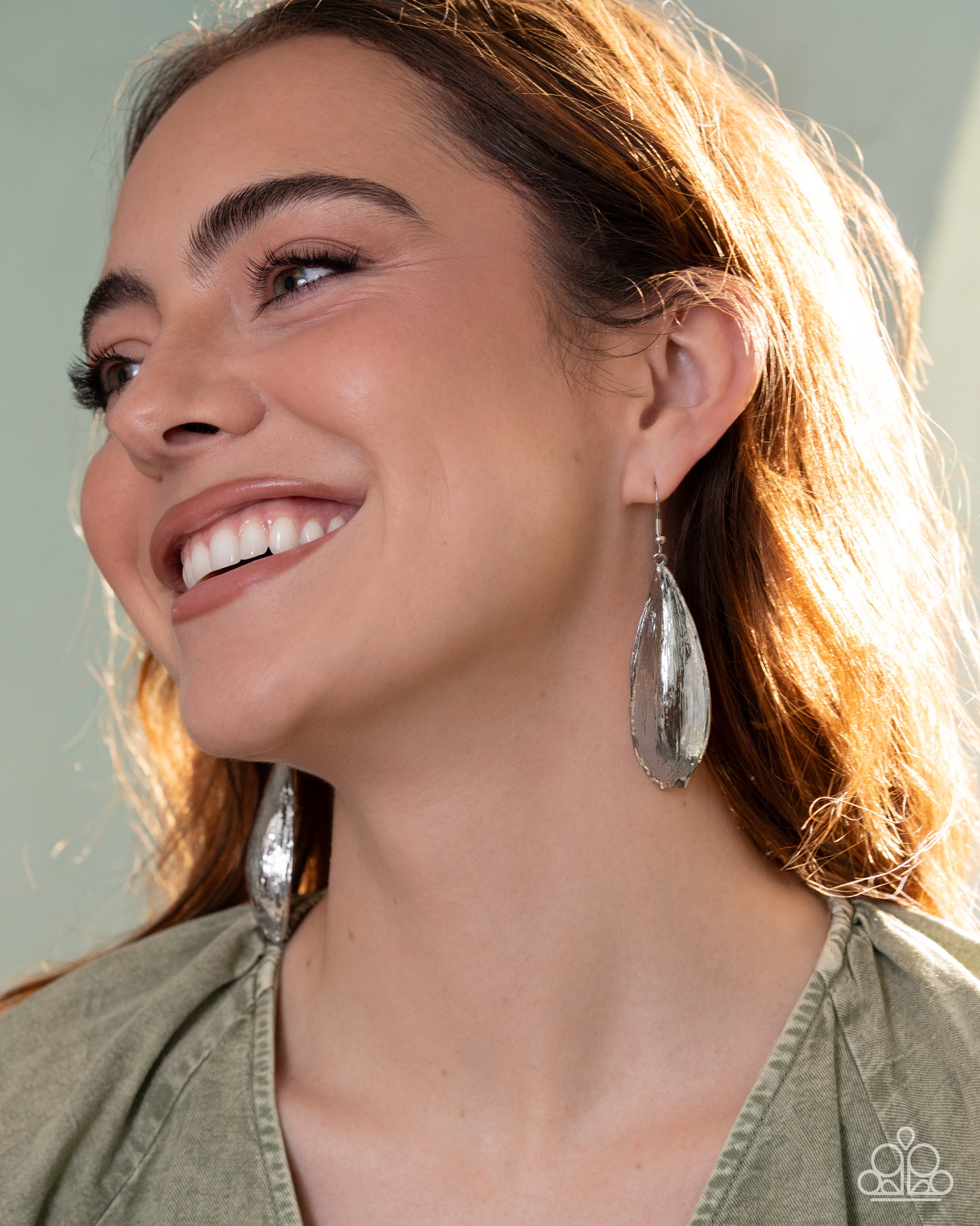 Textured Tone - silver - Paparazzi earrings