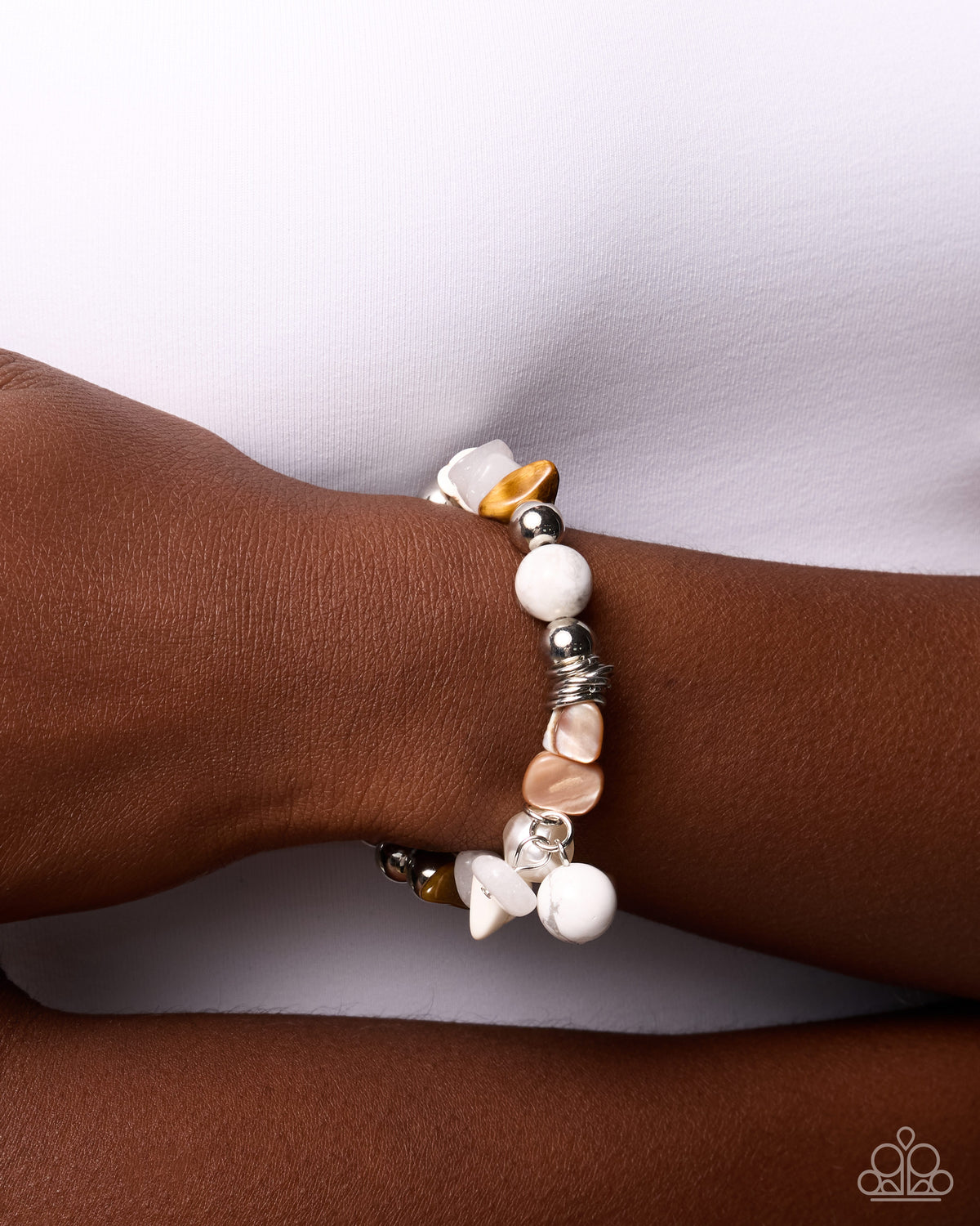 The Classy Collector - white - Paparazzi bracelet