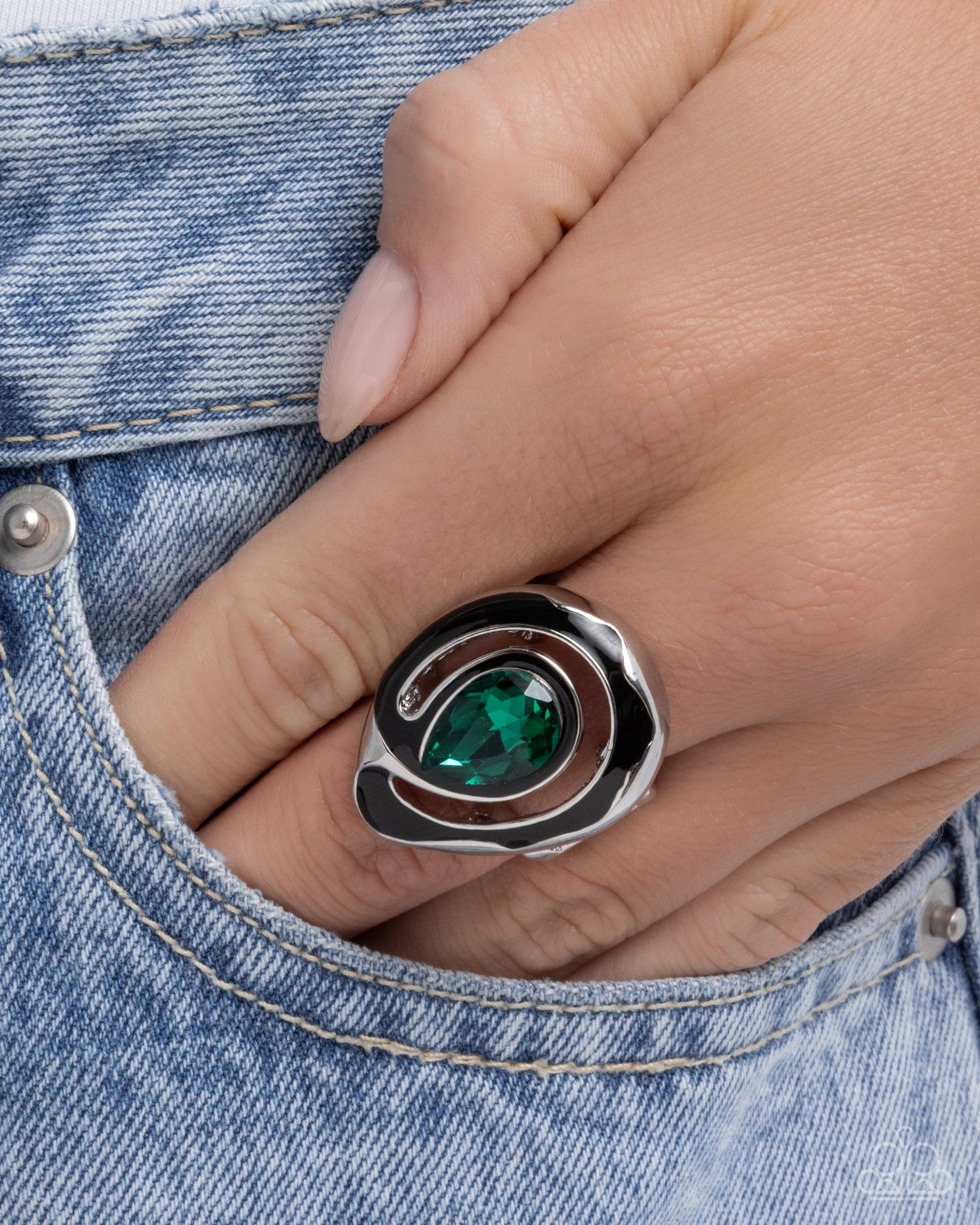 Theoretical Teardrop - green - Paparazzi ring