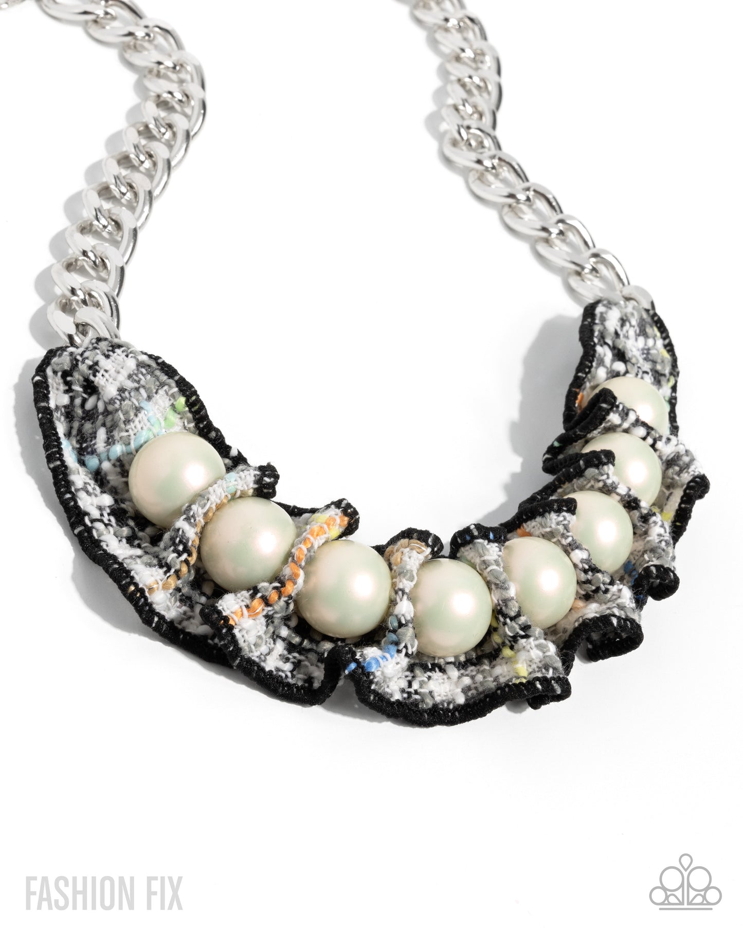 Timeless Tweed - black - Paparazzi necklace