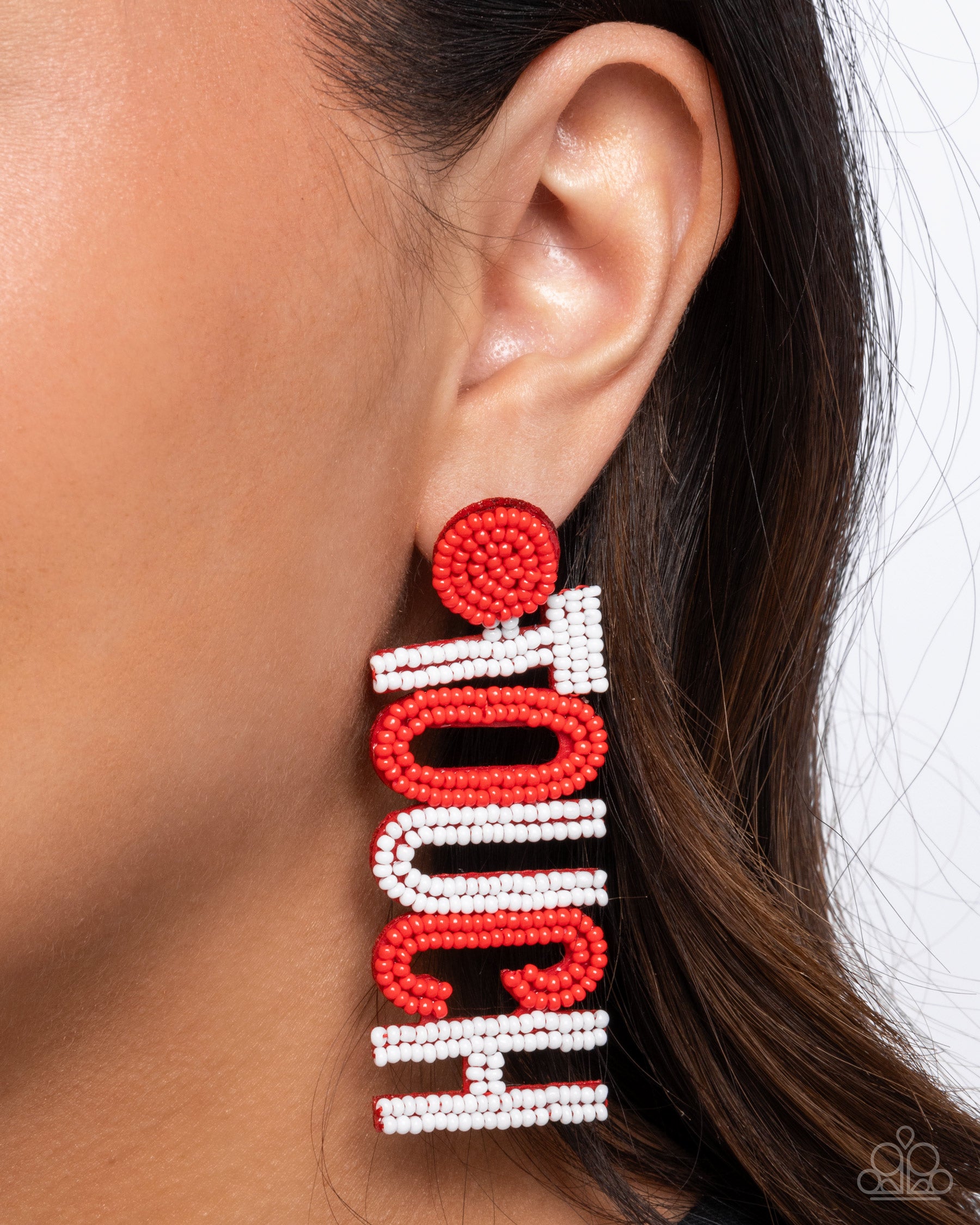 Touchdown Texture - red - Paparazzi earrings