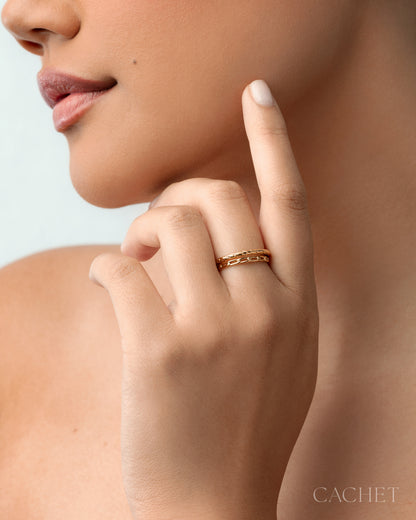 Trace d'Or - Cachet ring - Cachet by Paparazzi