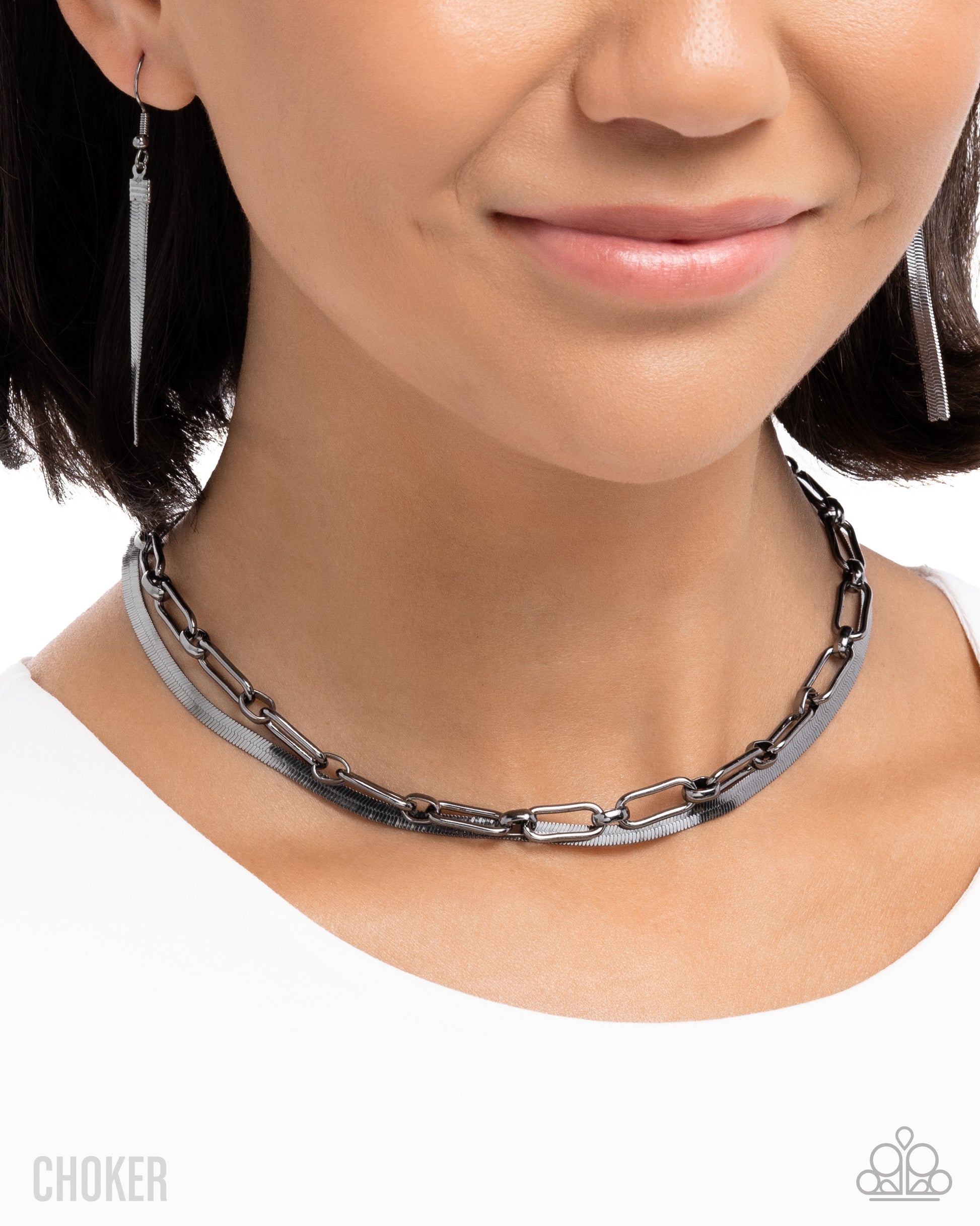 Traditional Test - black - Paparazzi necklace