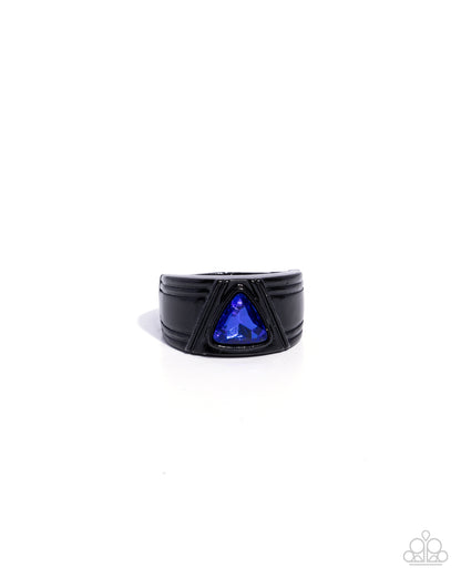 Trenchant Triangle - blue - Paparazzi ring