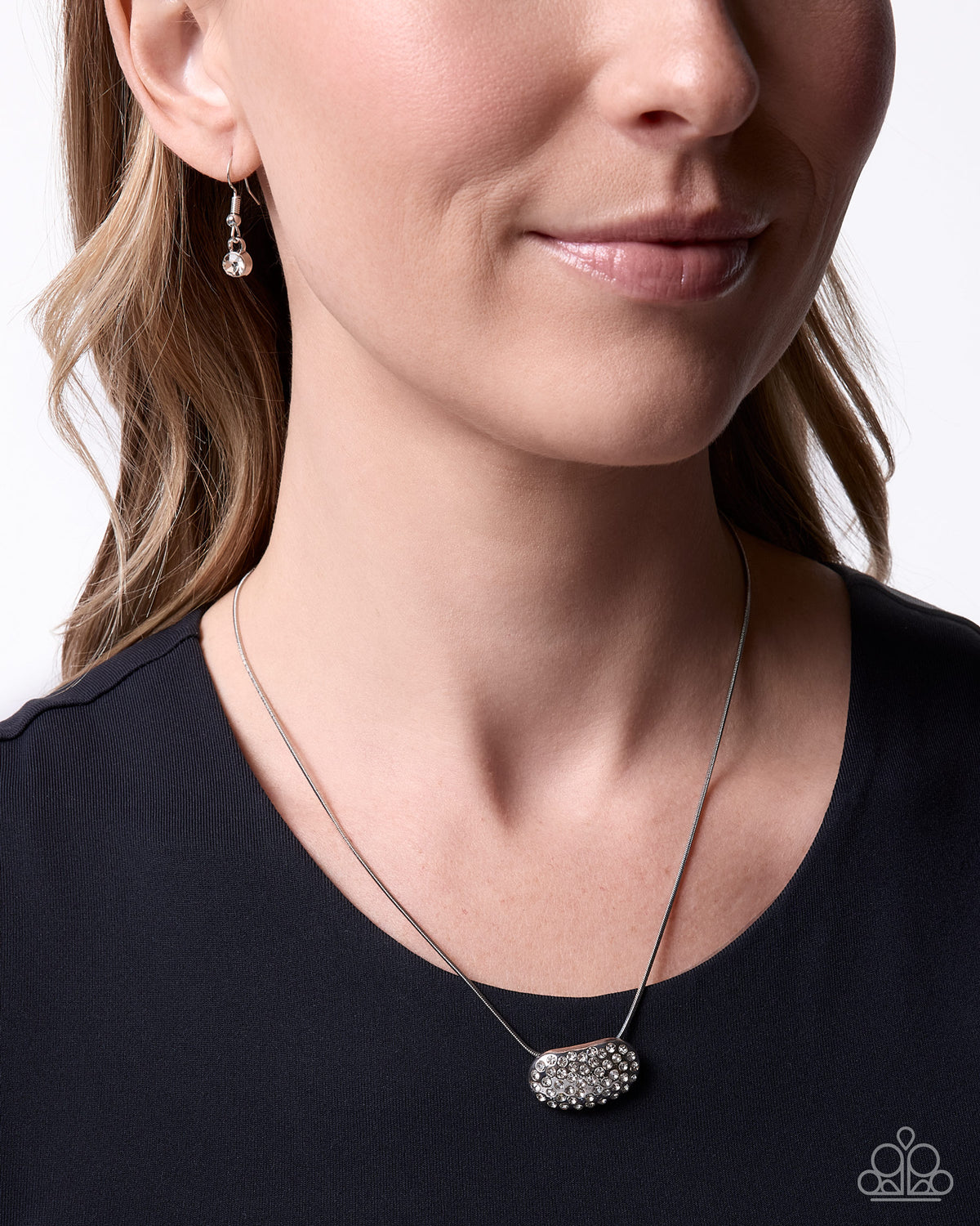 Trendy Tell - white - Paparazzi necklace