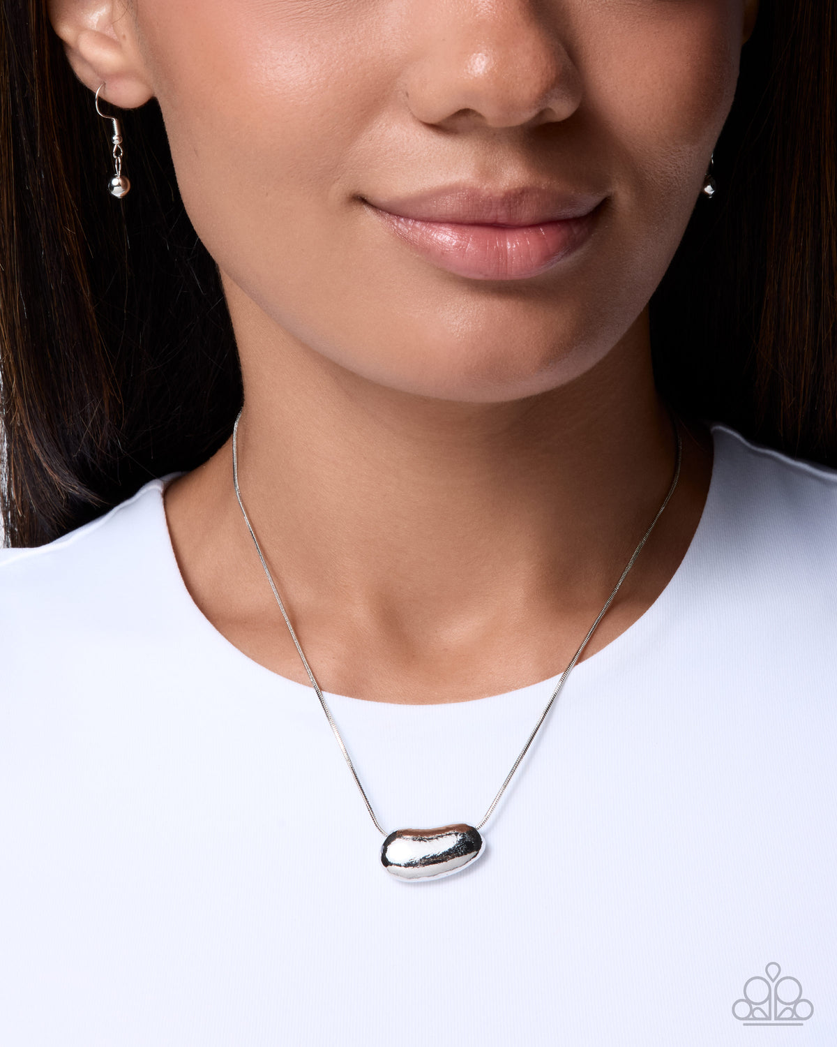 Trendy Timeline - silver - Paparazzi necklace
