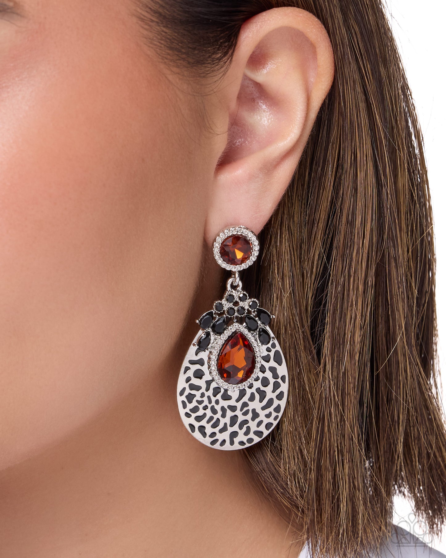 Trendy Touch - brown - Paparazzi earrings