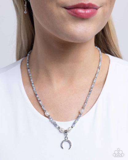 Trendy Trenchant - silver - Paparazzi necklace