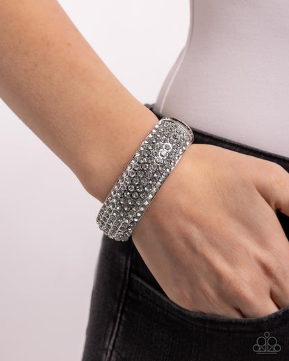 Triumphant Twinkle - white - Paparazzi bracelet