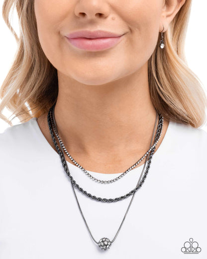 True Love Tiers - black - Paparazzi necklace