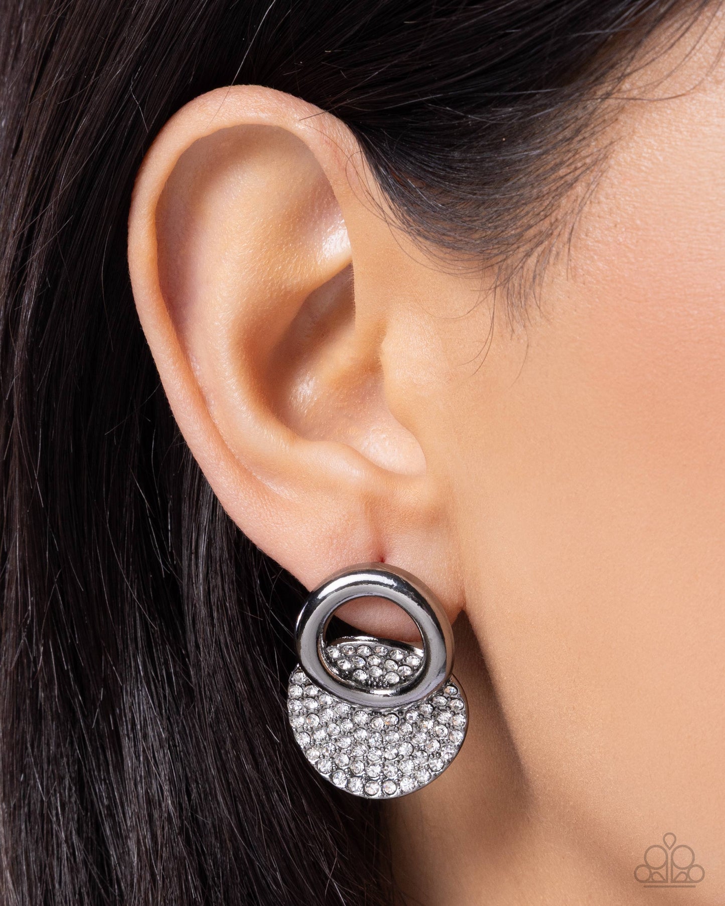 True Twinkle - black - Paparazzi earrings