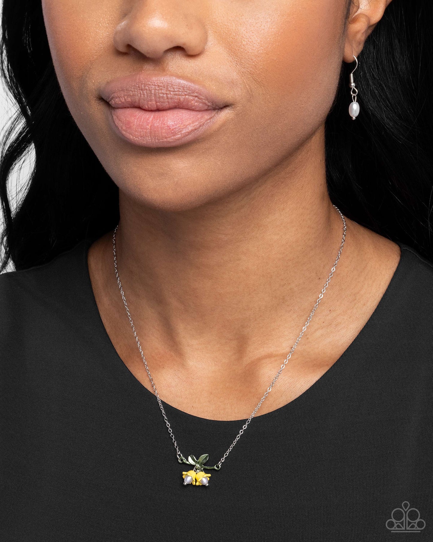 Tulip Drops - yellow - Paparazzi necklace