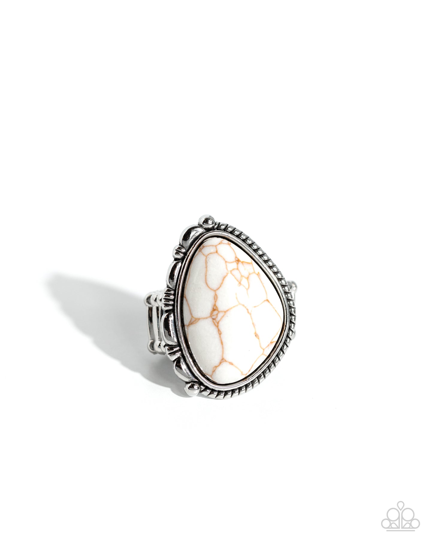 ​Tundra Rotunda - white - Paparazzi ring