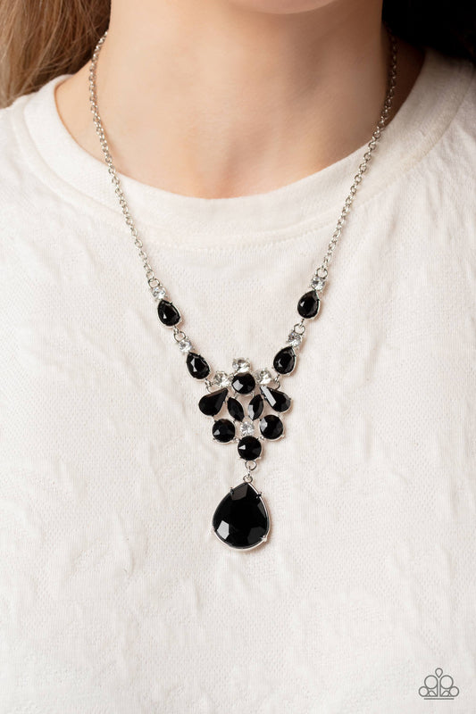 TWINKLE of an Eye - black - Paparazzi necklace