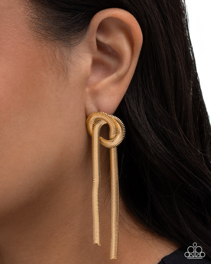 Twisted Tale - gold - Paparazzi earrings
