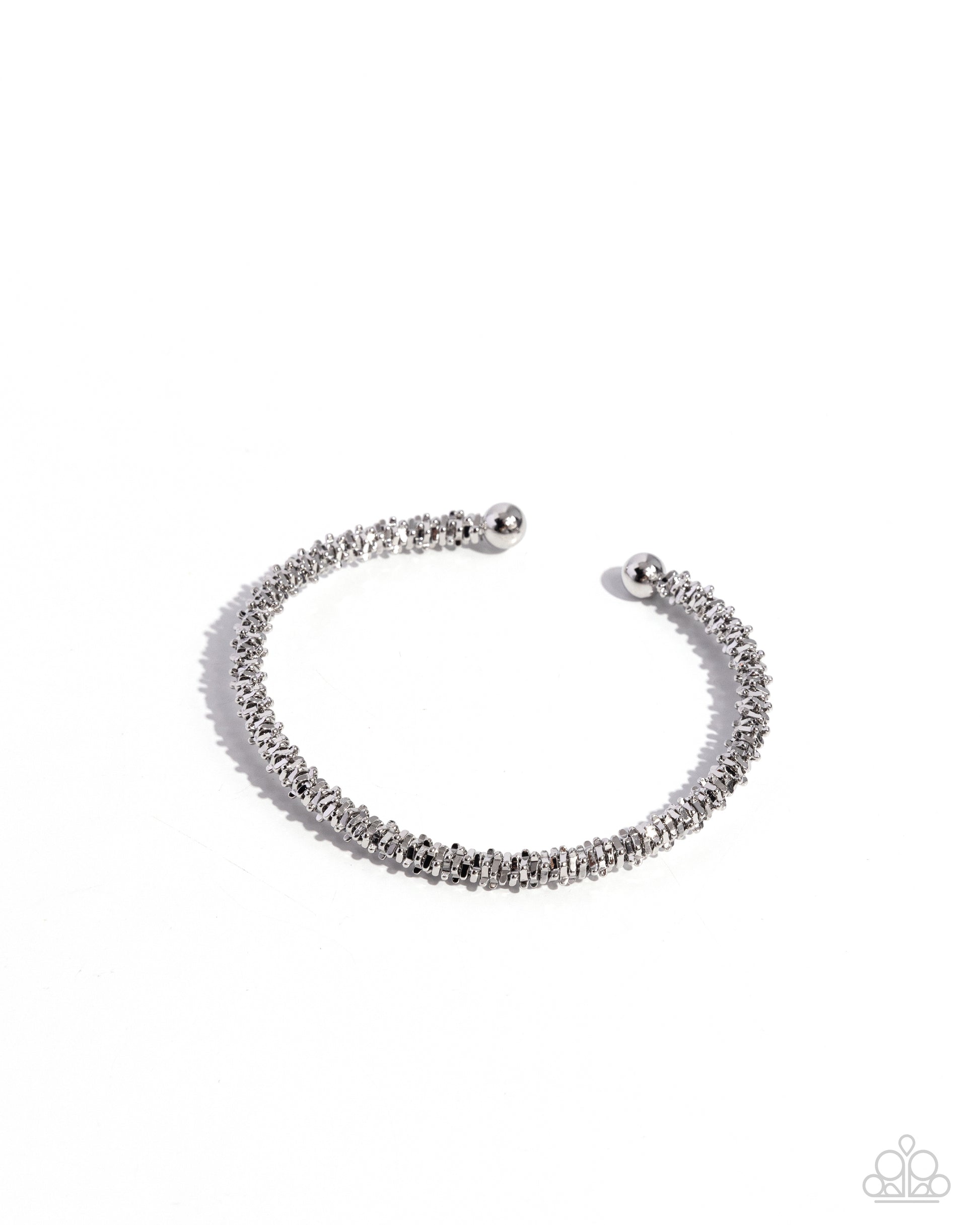 Twisted Trenchant - silver - Paparazzi bracelet