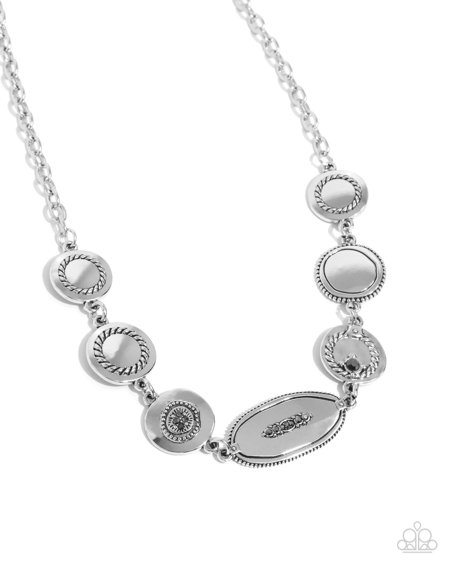 Uniquely Unconventional - silver - Paparazzi necklace