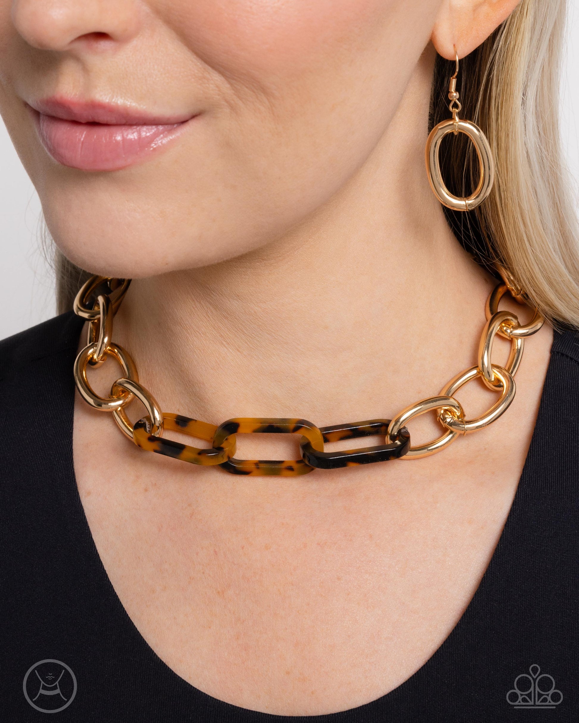 Uniquely Upmarket - gold - Paparazzi necklace