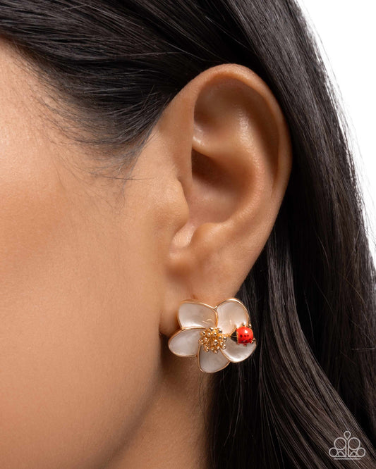 Verdant View - gold - Paparazzi earrings
