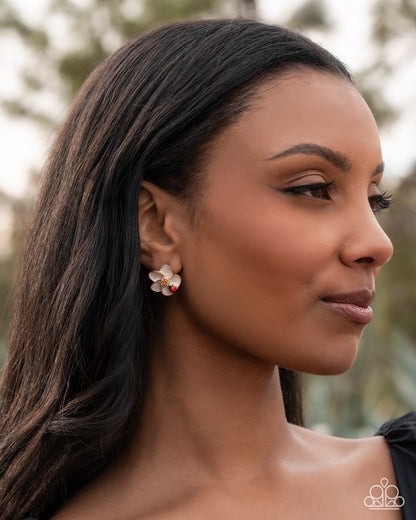Verdant View - gold - Paparazzi earrings