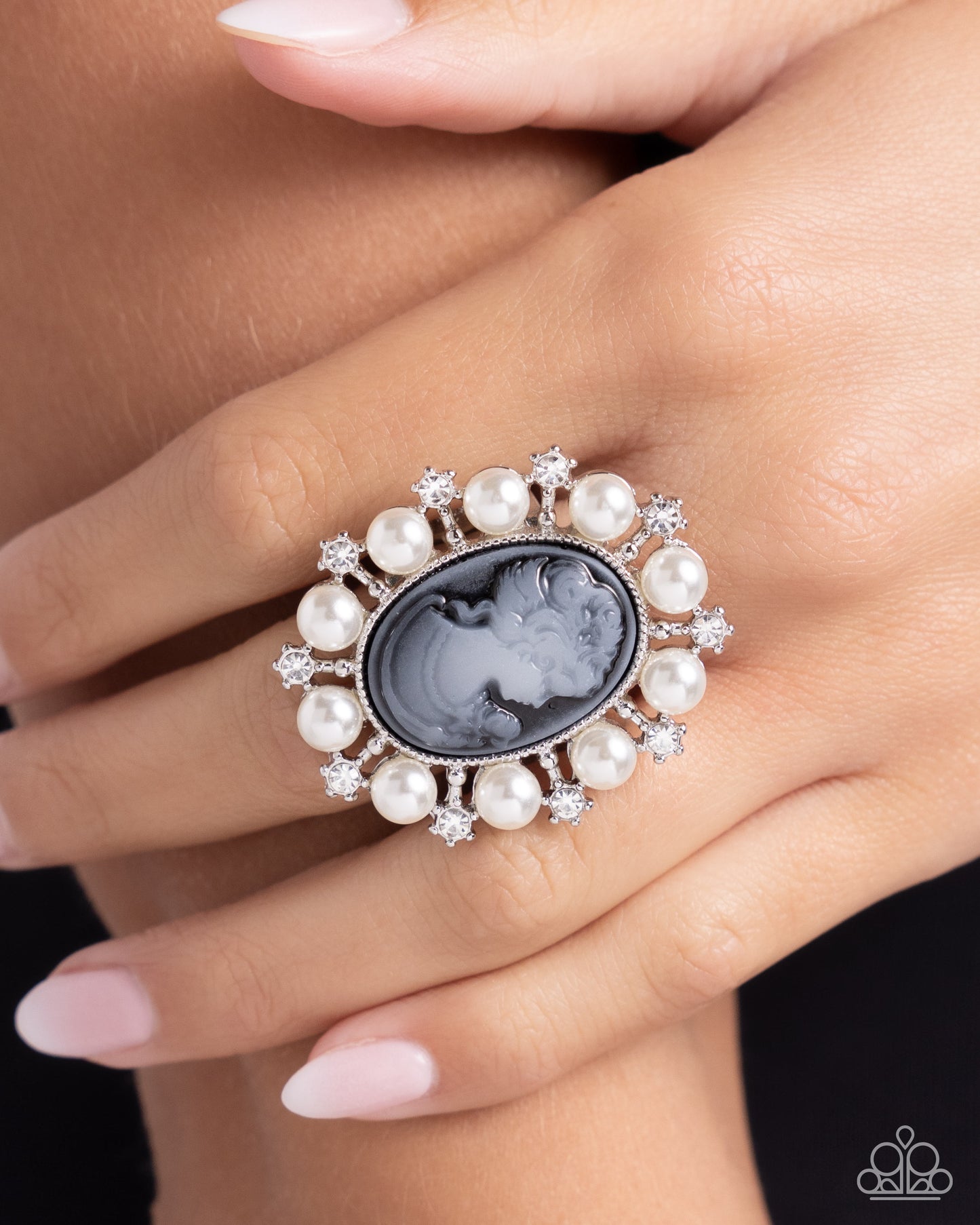 Vintage Glam - black - Paparazzi ring