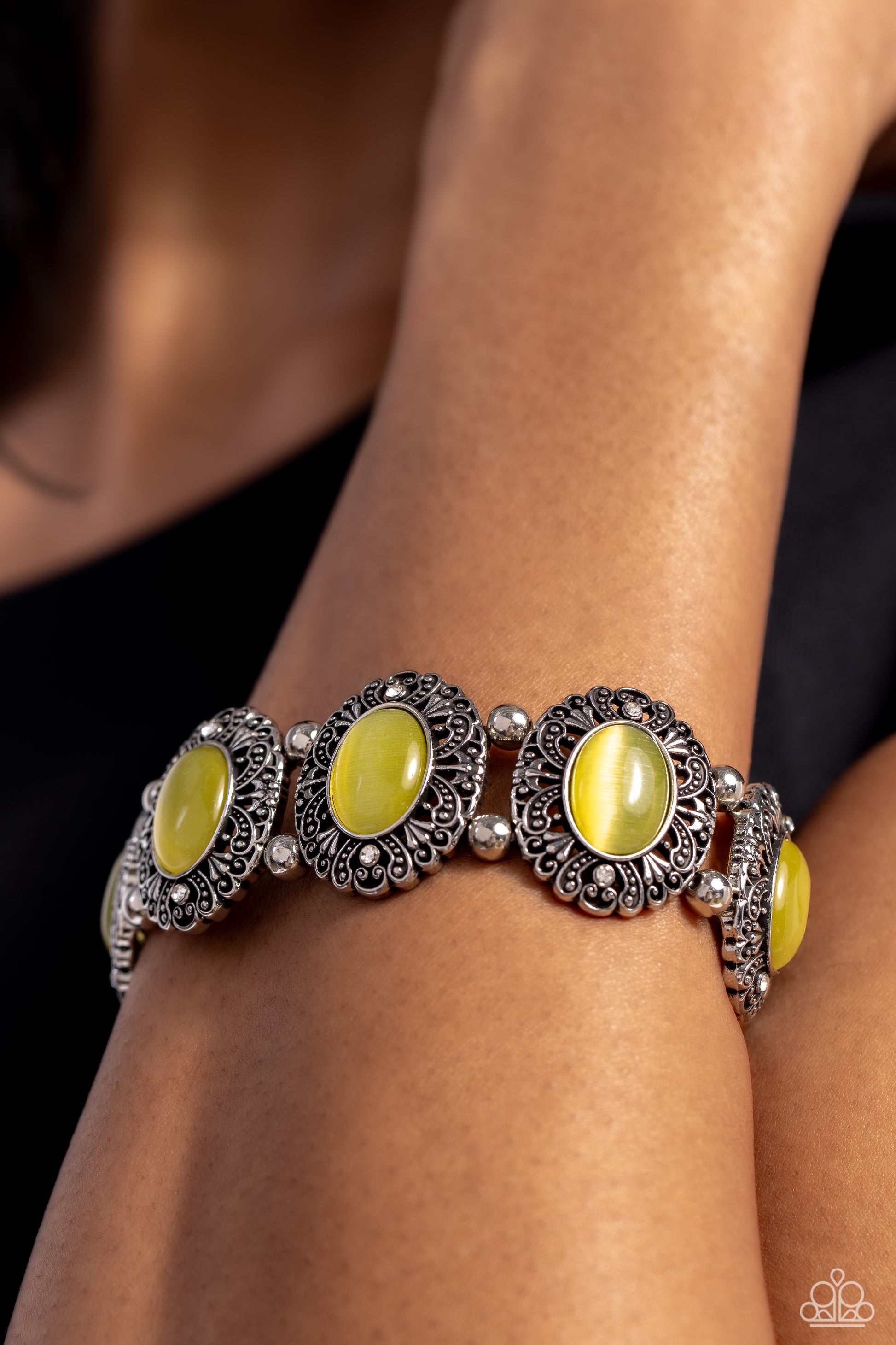 Vintage Vault - yellow - Paparazzi bracelet