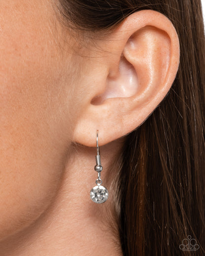 Vulnerable Vacation - orange - Paparazzi necklace