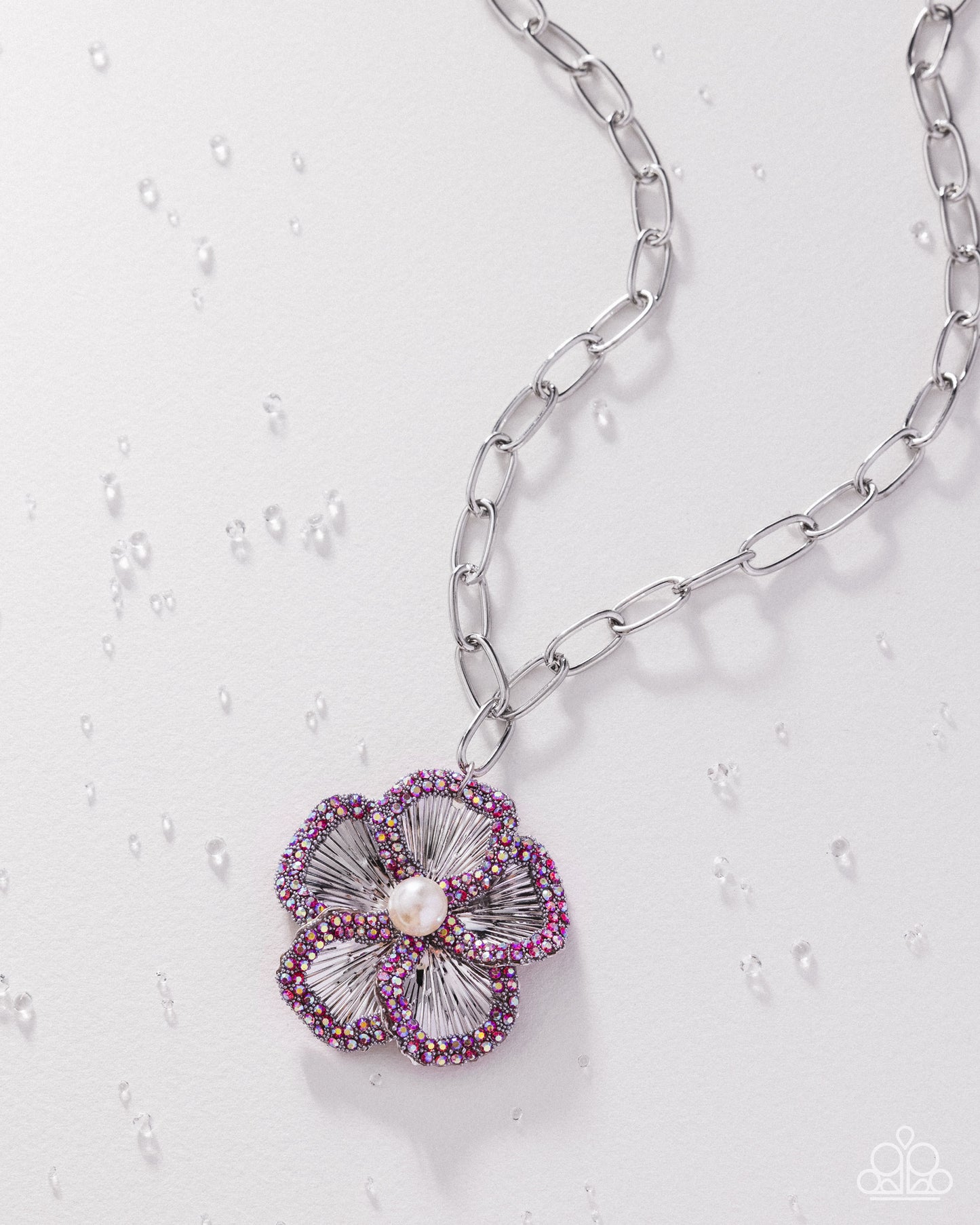 Wallflower Waltz - pink - Paparazzi necklace