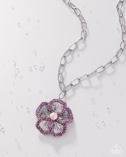 Wallflower Waltz - pink - Paparazzi necklace