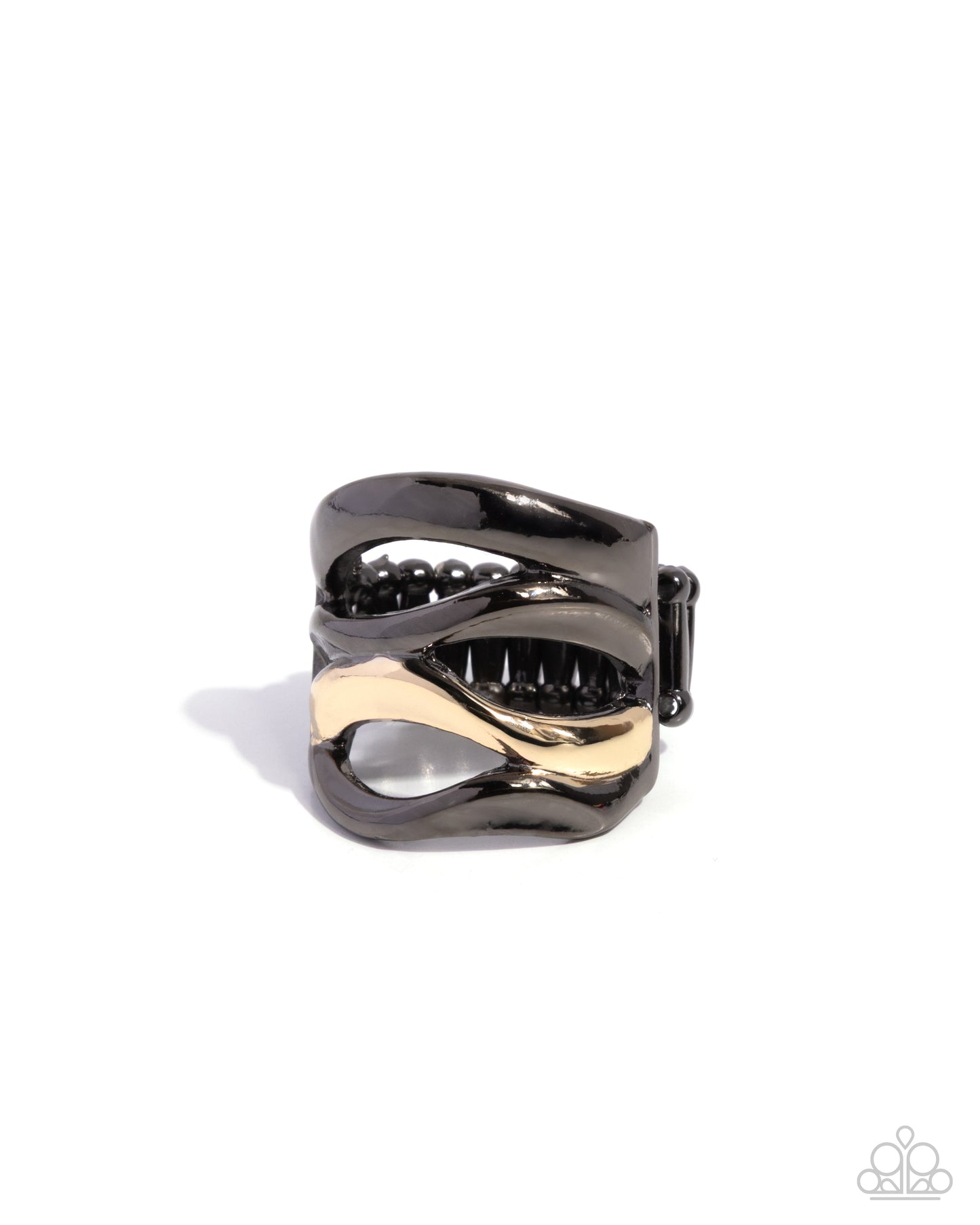 Wavy Wardrobe - black - Paparazzi ring