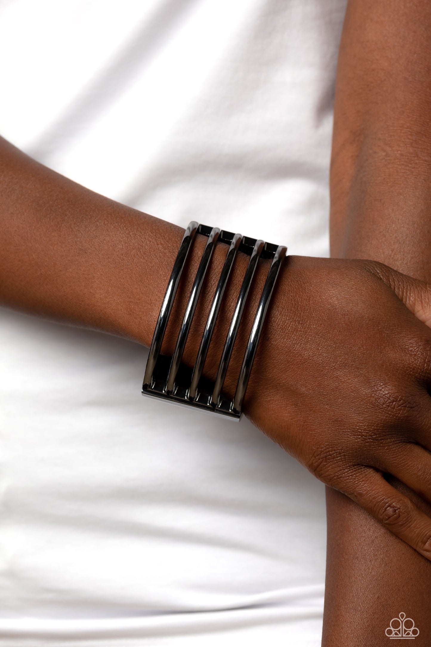 Wayward Warrior - black - Paparazzi bracelet