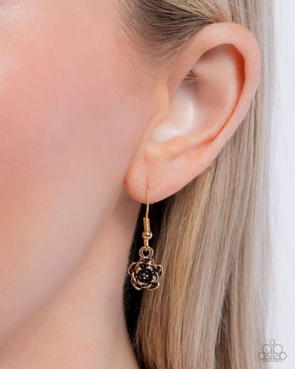 Whimsical Appearance - gold - Paparazzi necklace